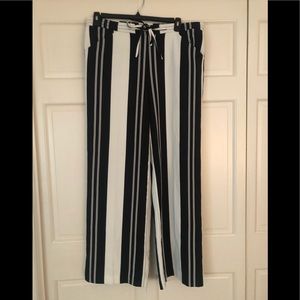 Black & White striped elastic waist palazzo pant